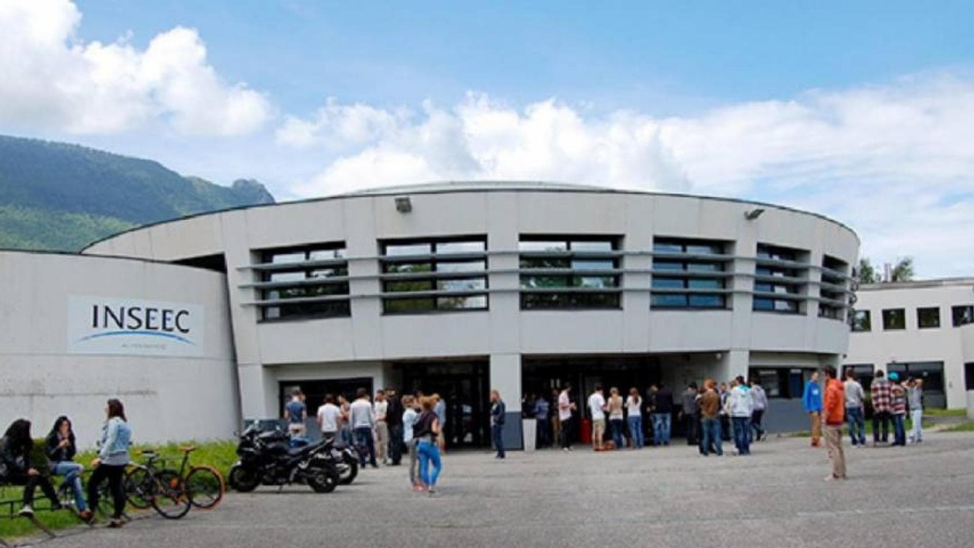 course-image