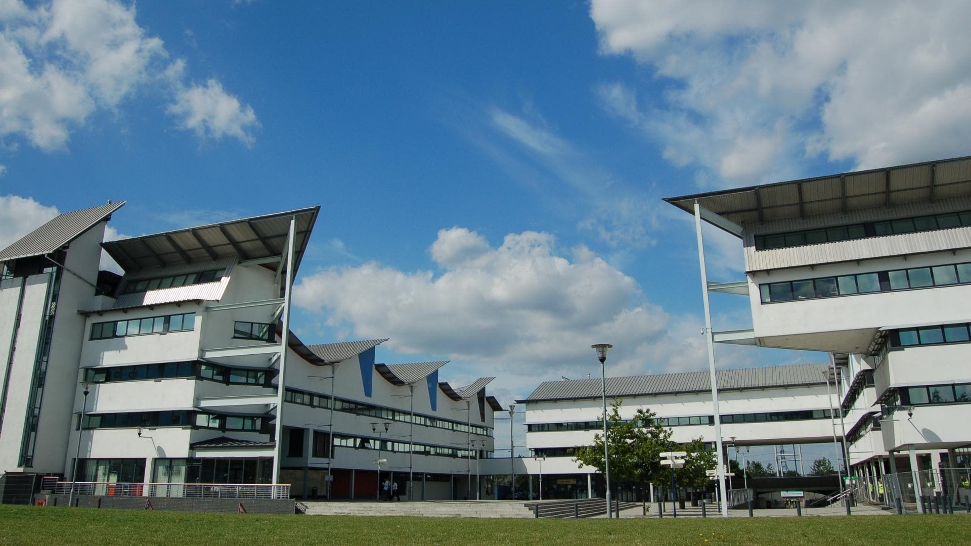 course-image