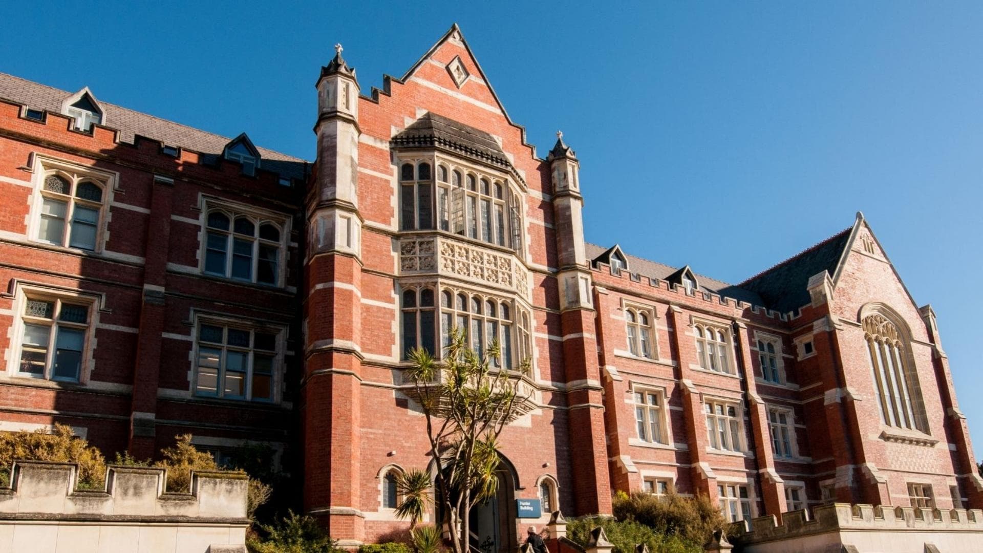 course-image